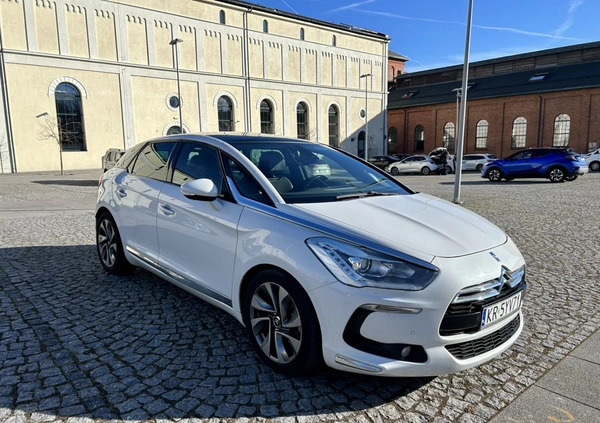 Citroen DS5 cena 39900 przebieg: 250000, rok produkcji 2012 z Wałbrzych małe 154